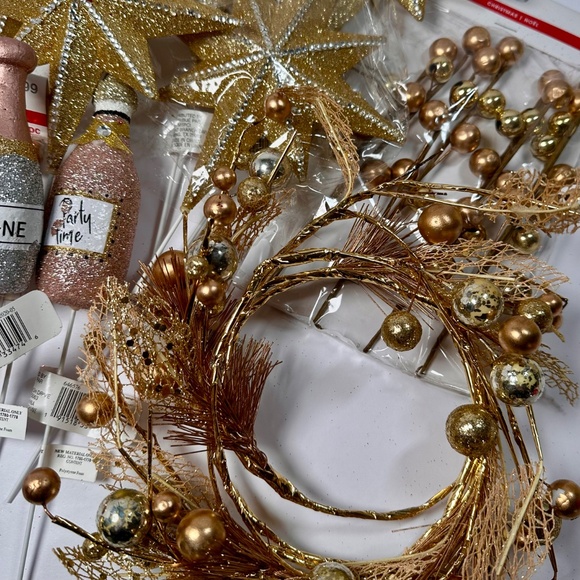 Gold Glam Christmas Craft Bundle 🎄✨ Ashland Picks • Stars • Champagne Ornaments - Picture 3 of 5